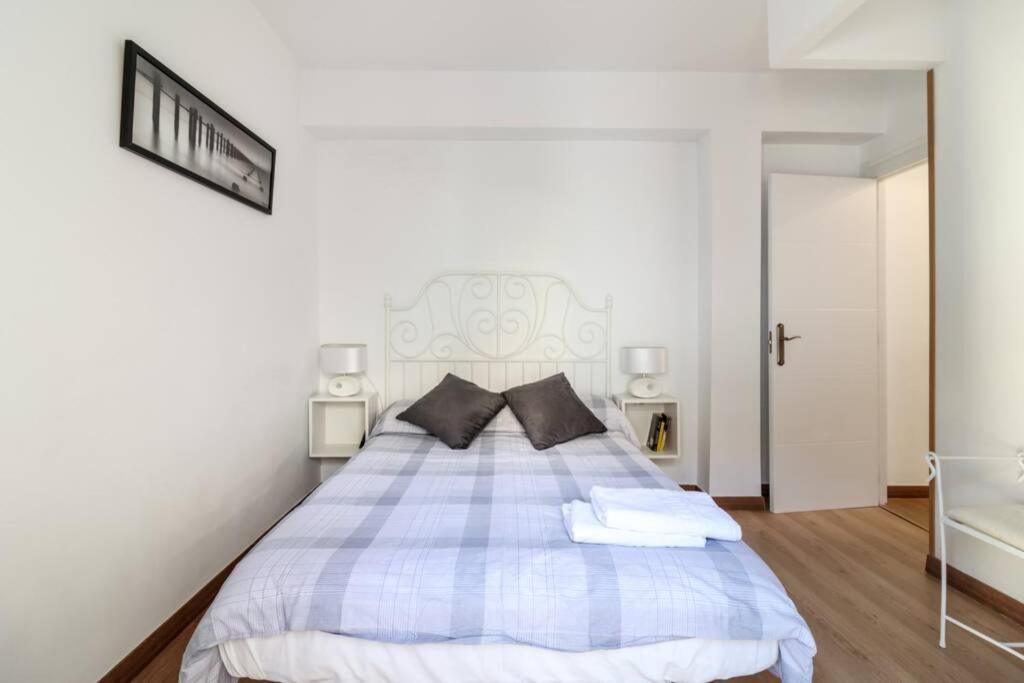 Lovely Apartment In The Centre Wifi Granada Bagian luar foto