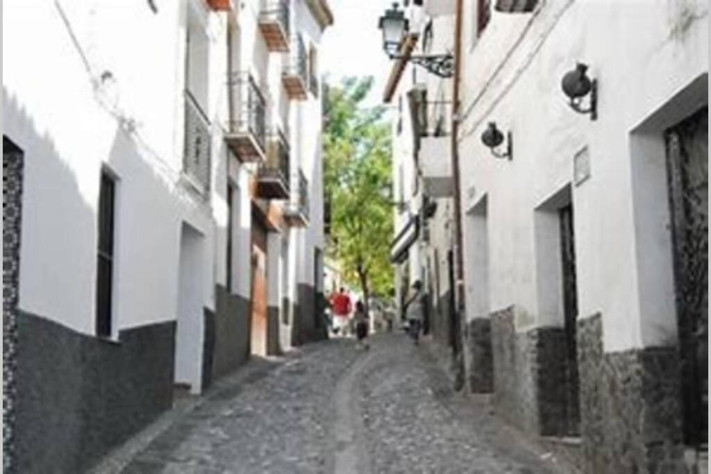 Lovely Apartment In The Centre Wifi Granada Bagian luar foto