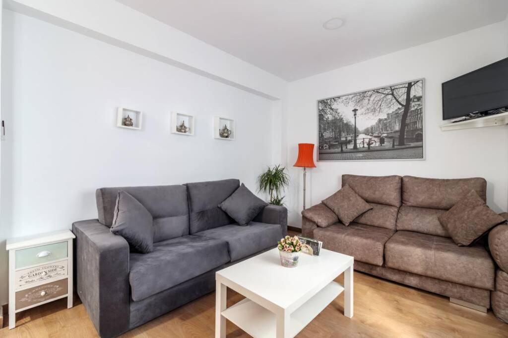 Lovely Apartment In The Centre Wifi Granada Bagian luar foto